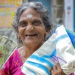 ரூ.3 கோடி இன்சூரன்ஸ் பணத்திற்காக தந்தையை பாம்பு கடிக்க வைத்து கொலை செய்த மகன்கள்..!