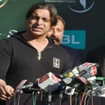 கூரையை பிய்த்து கொண்டு வந்த அதிர்ஷ்டம்.. டாக்சி ஓட்டுனருக்கு கிடைத்த 10 கோடி லாட்டரி பரிசு..!