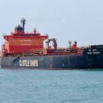 கனடாவின் மனித நடமாட்டமற்ற தீவை ஆளும் காட்டுக்குதிரைகளின் மர்மம்